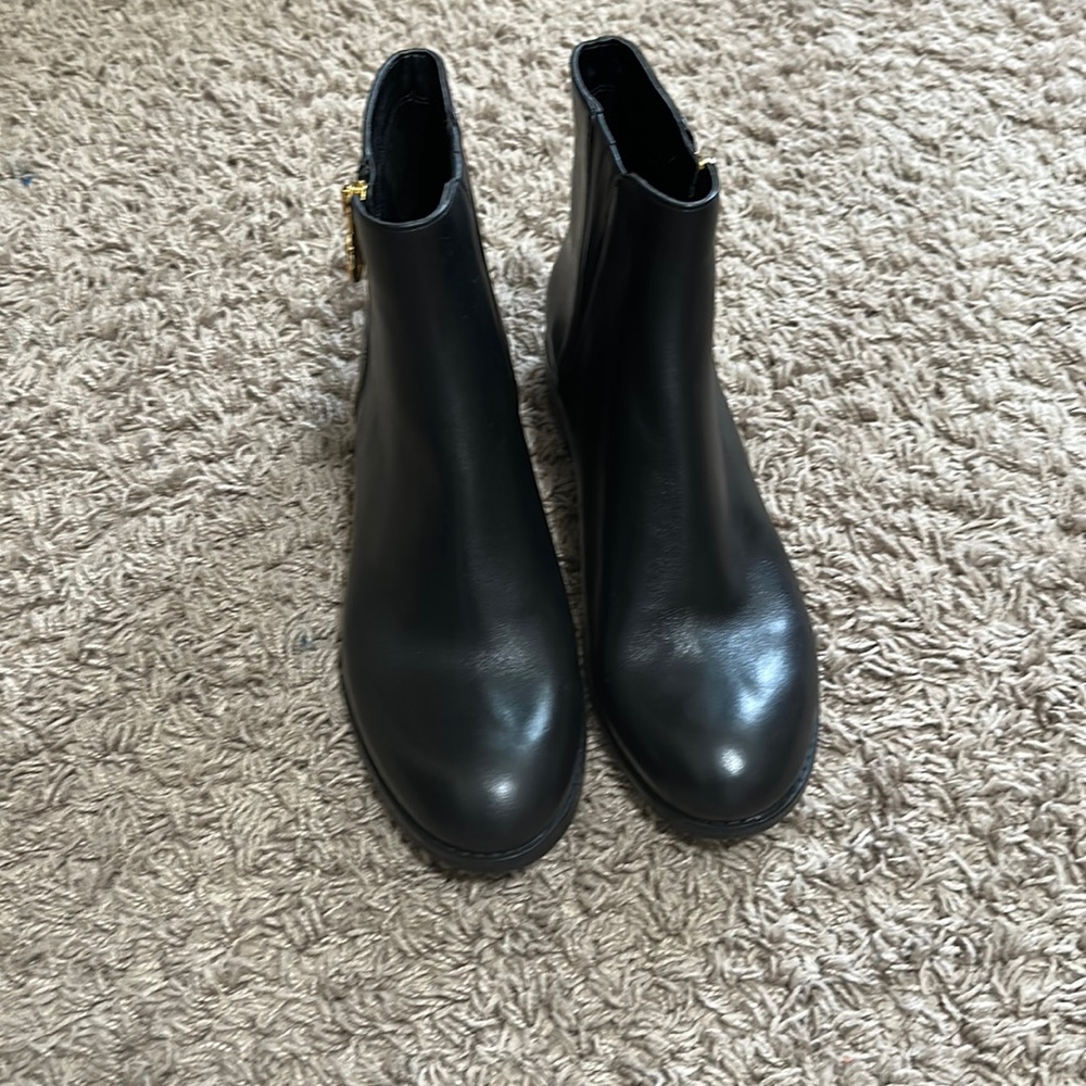 Michael kors leather boots size 7 1/2